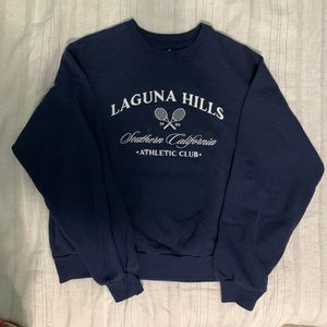 Cropped crewneck